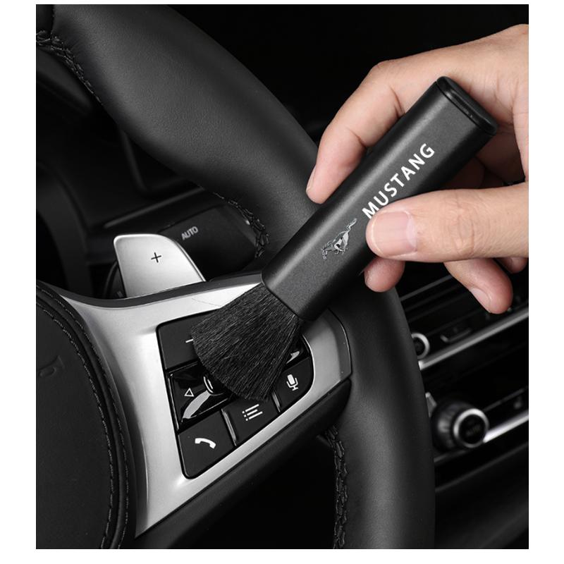 Щетка для чистки салона автомобиля Телескопическая Маленькая Мягкая Щетка Аксессуары Для Ford Mustang 2005 2006 2007 2008 2009 2016 2017 GT Гитара Пикгард Элеонор