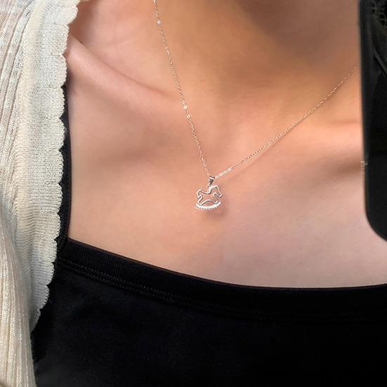 Кулон-качалка на цепочке для женщин, ожерелье с подвеской-лошадкой, милое ожерелье с качалкой из страз, подарок жене, девушке
