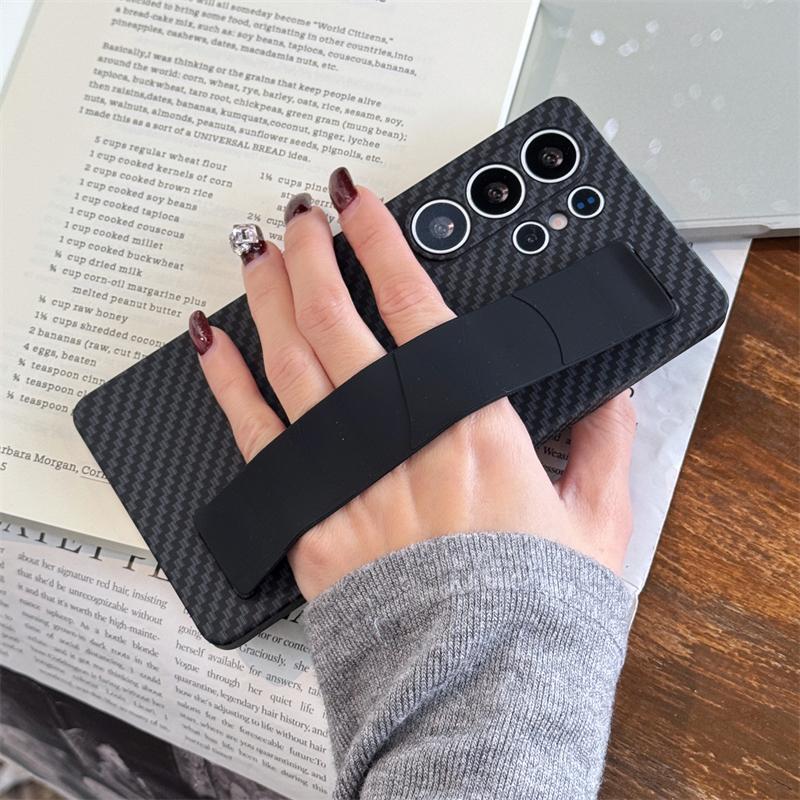 Luxury Carbon Fiber Pattern Silicone Wrist Strap Case For Samsung Galaxy S25 S24 S23 Ultra Plus Shockproof Hard PC Thin Cover