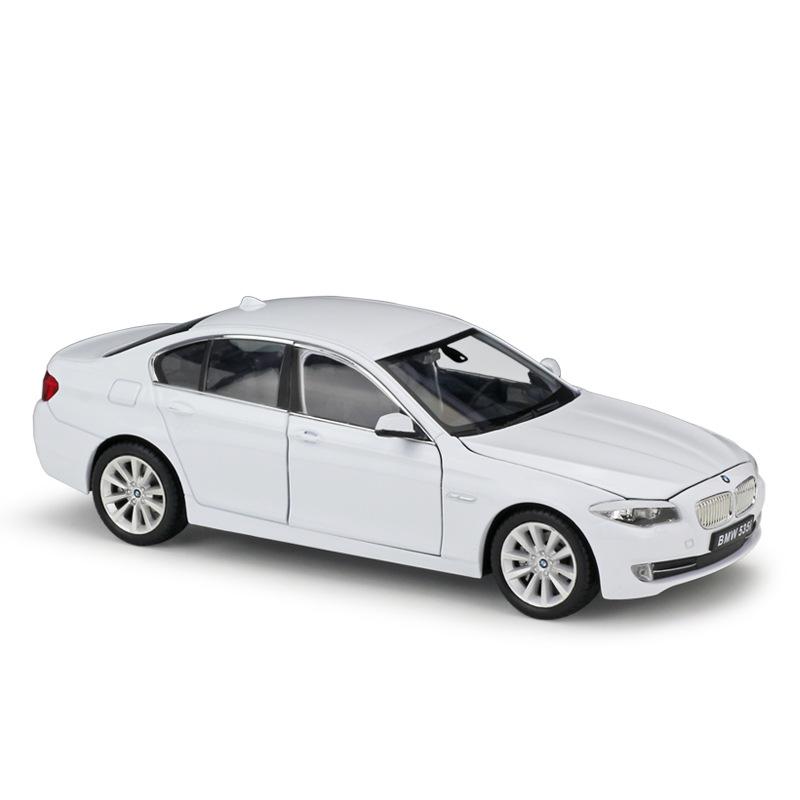 Welly 1/24 BMW 5 серии 535i Литой Модель Автомобиля Металлическая Литая Игрушечные Транспортные Средства Модель Автомобиля Высокая Симуляция Коллекция Детская Игрушка Подарки