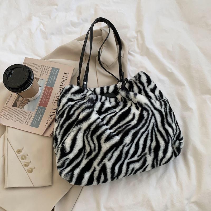 Сумка-тоут для женщин с рисунком коровы, теплая, вместительная, из искусственного меха зебры, на осень и зиму, с ручкой сверху