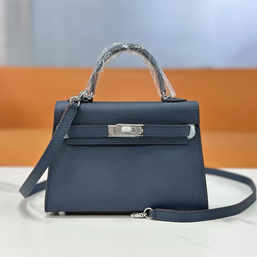 Кросс-боди 2025 Новая модная холщовая сумка с широким плечевым ремнем, серебряной пряжкой, нишевая, на одно плечо, для женщин