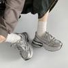 Белые ноги, маленькая толстая подошва, высокие туфли для папы, женская летняя обувь 2025 года, новая популярная легкая повседневная спортивная обувь