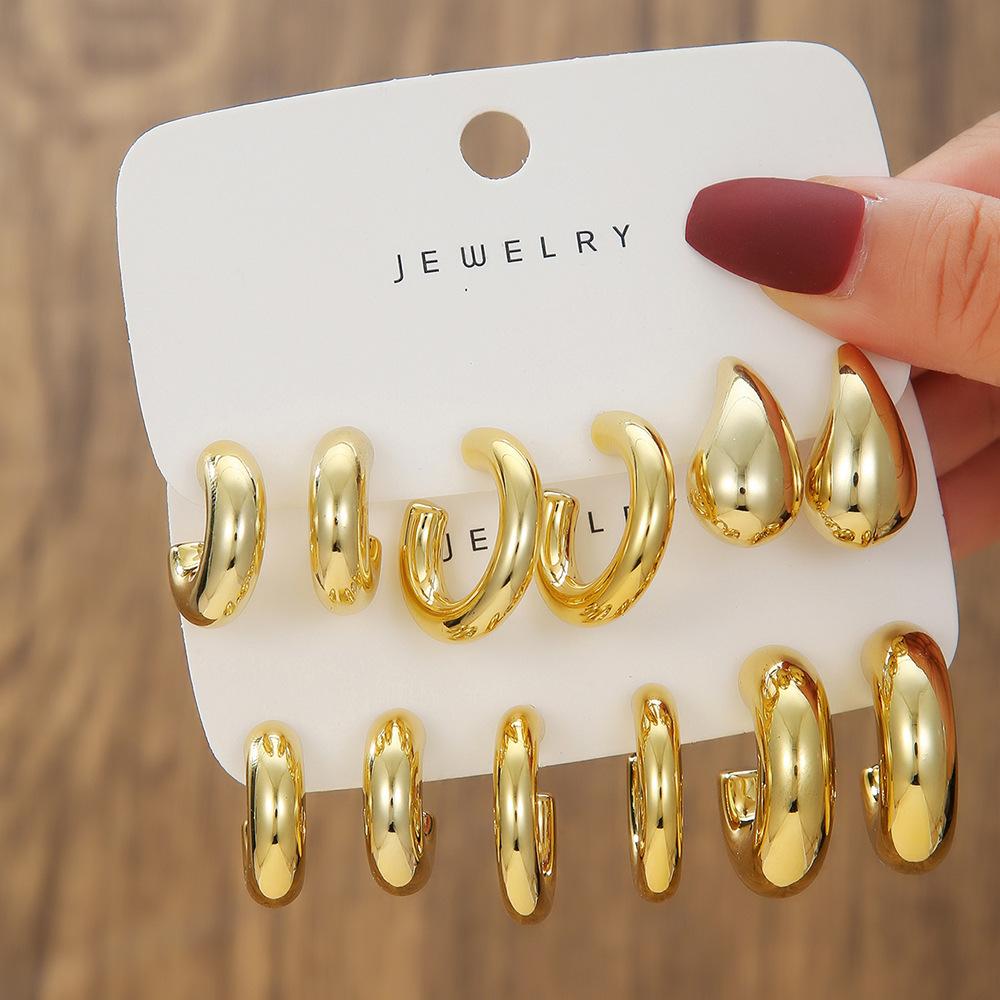 Earrings with a light luxury sense of sophistication, simple and elegant geometric plain earrings, CCB teardrop-shaped gold earring set for women