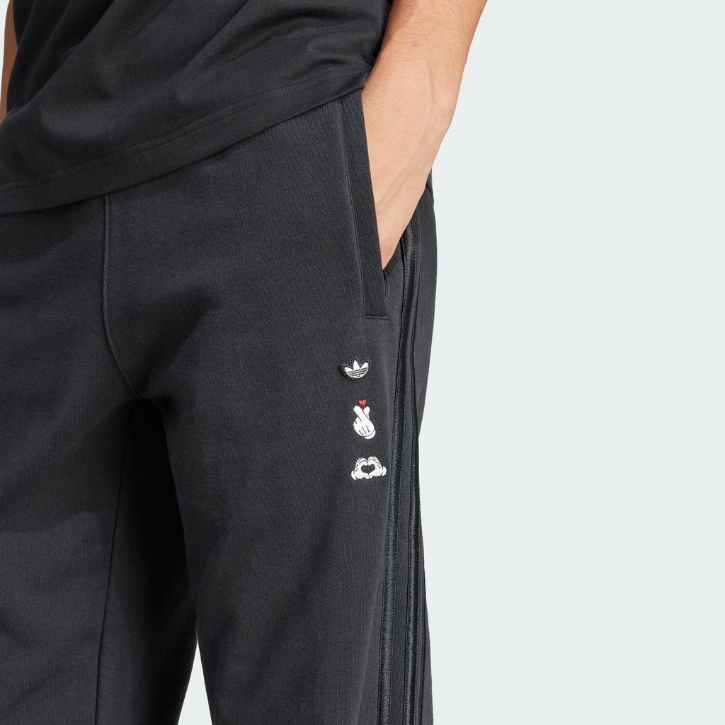 adidas Originals Коллаборация Микки Мауса SS24 Узор Микки Логотип Однотонные Полосатые По бокам Зауженные Трикотажные Спортивные Брюки Мужские Брюки Черные IY2267