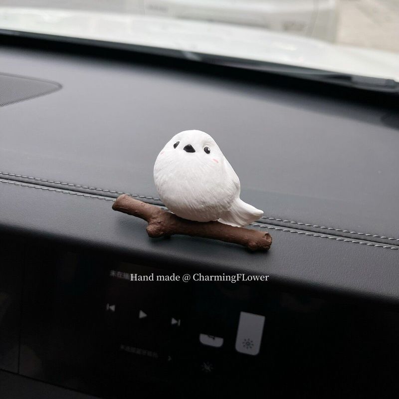 Car Perfume Cute Bird Aroma Diffuser Car Air Conditioning Vent Aroma Stone Car Interior Decoration Accessories Collection
