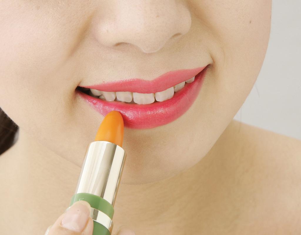 Lasting lipstick and lips that come off Once lipstick that come off all day set of 3 colors won't "Change Rouge" applied, won't long,