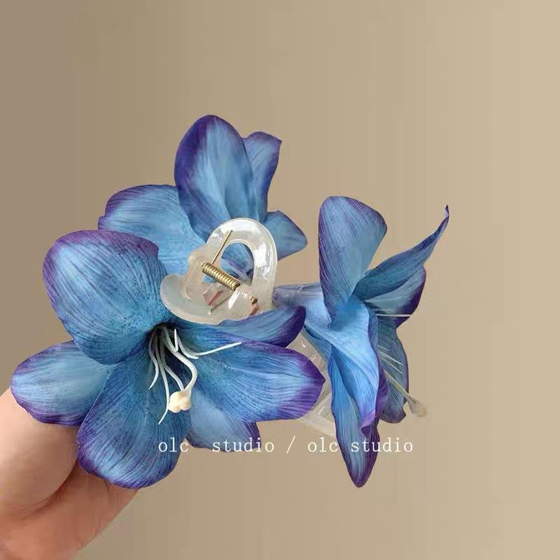 Весенне-летняя цветочная заколка для волос: Дизайн «Лилия, Роза и Гибискус»