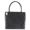 Сумка-тоут Medallion Tote A01804 черная Кожа кавиар Женская Б/у
