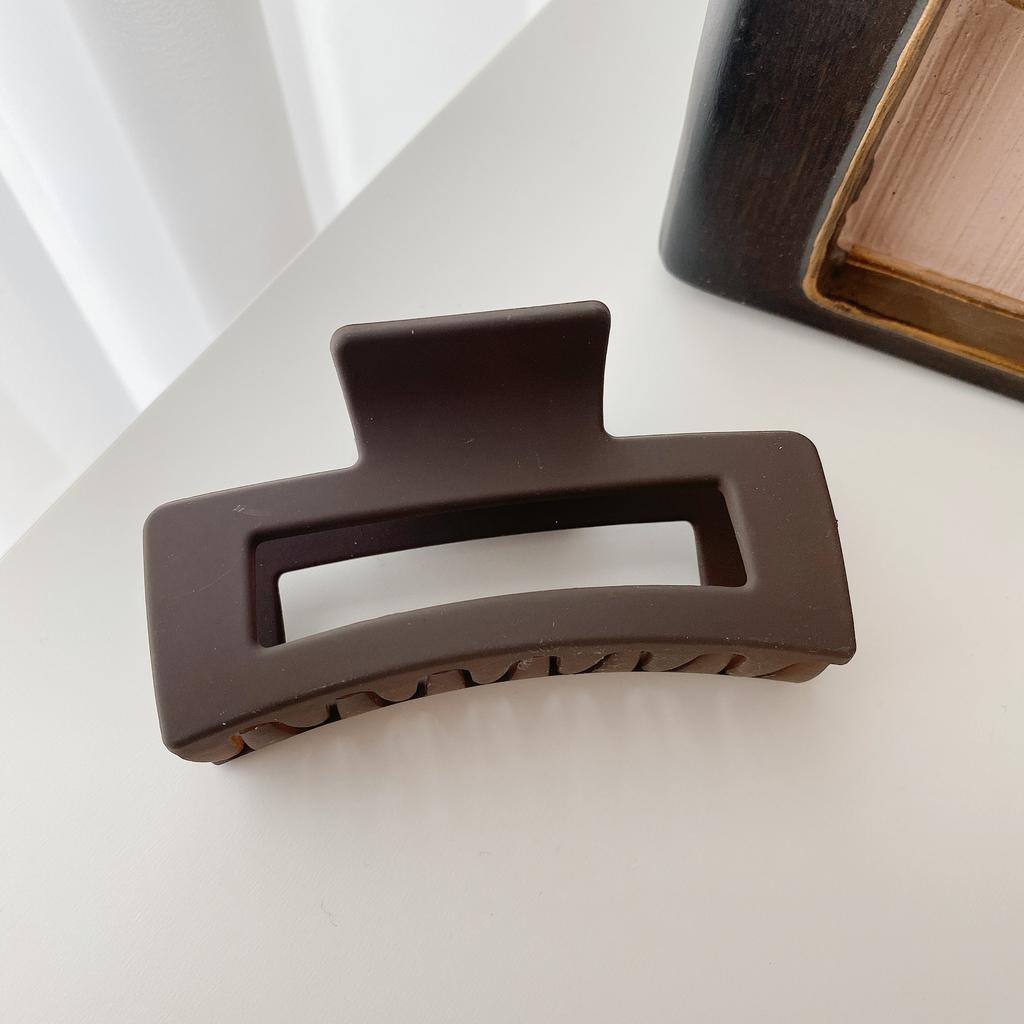 New Large Hair Clip Ladies Hair Barrette Buckle for Hair Accessories Plastic Claws Crab Hairpins for a Woman Clamps