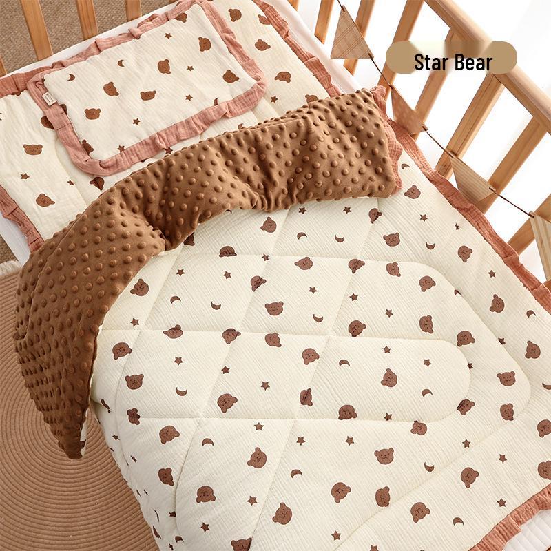 Three-Piece Pure Cotton Baby Bedding Set - Bean Cover Blanket, Cloud Pillow, Ruffled Quilt for Spring/Autumn