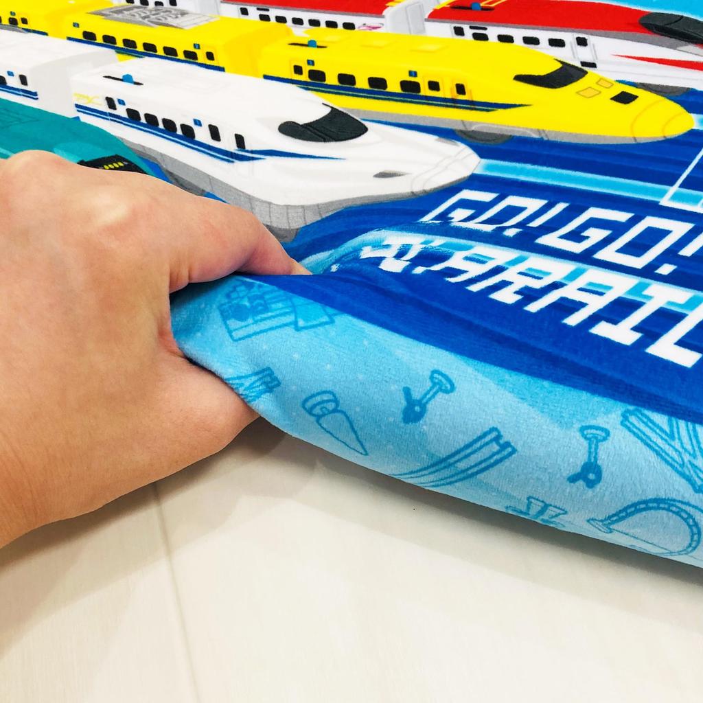 MORIPiLO Plarail Синкансэн Юниор Подушка из пены с эффектом памяти, низкопрофильная, Доктор и Хаябуса Микро, включает персонажа Моришита Макура, детская подушка,