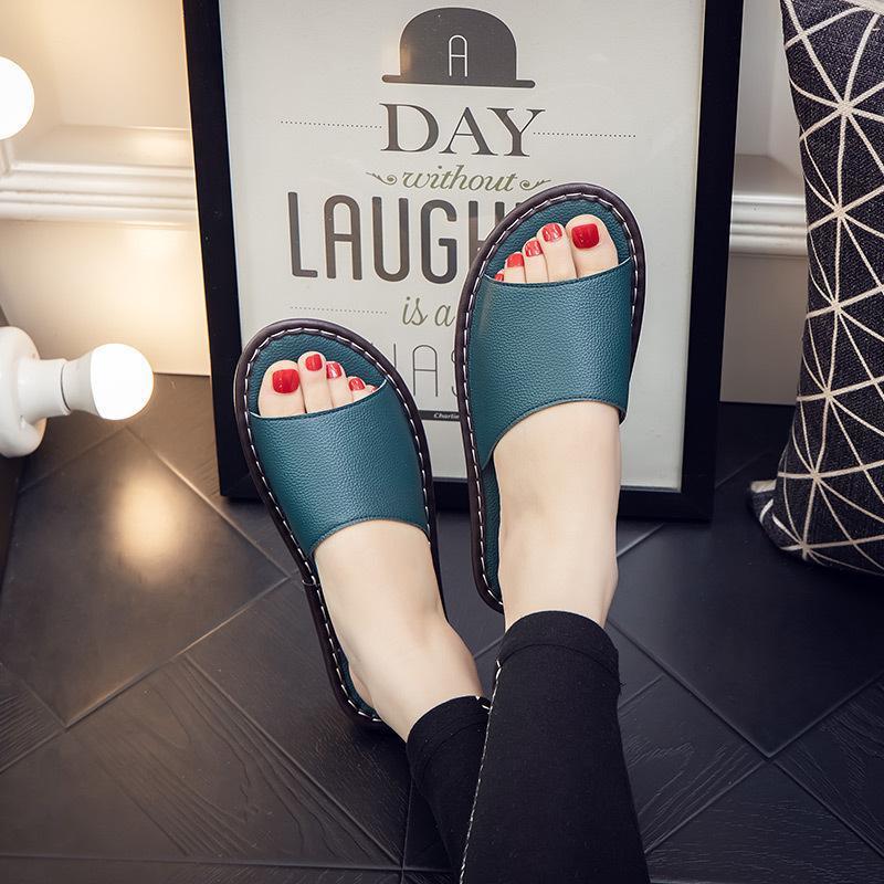 Модные женские домашние тапочки из натуральной кожи