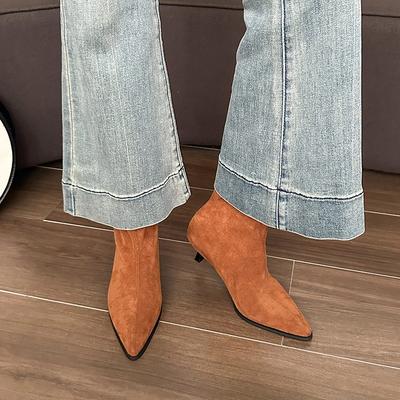 Большой размер низкий каблук острый носок темперамент замша короткие ботинки женская обувь осень и зима новые бархатные тонкий каблук тонкие ботинки