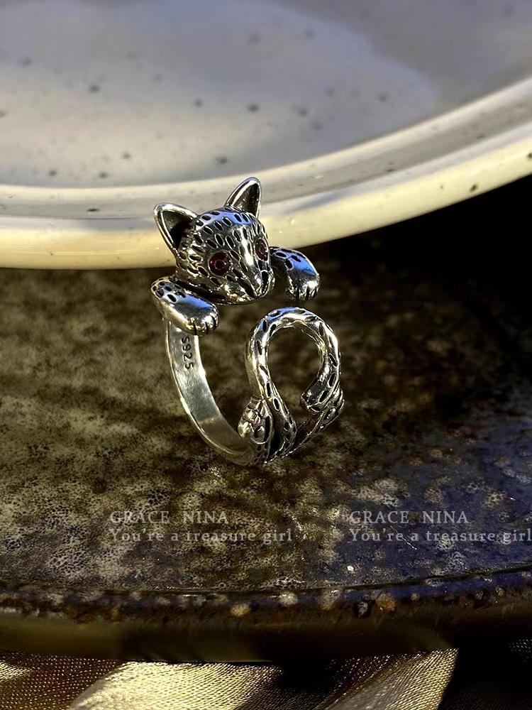 High-End Distressed Retro Cat Ring - 2022 Women's Luxury Open Design for Index Finger