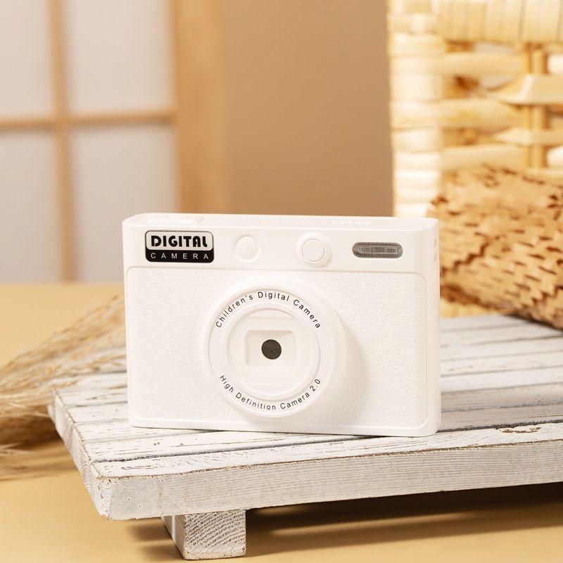 Affordable HD Retro CCD Digital Camera - Student & Travel Vlog Selfie Companion