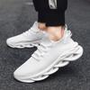 Мужские новые дышащие повседневные спортивные кроссовки с сетчатой поверхностью для бега на весну и лето с мягкой подошвой большого размера с низким верхом