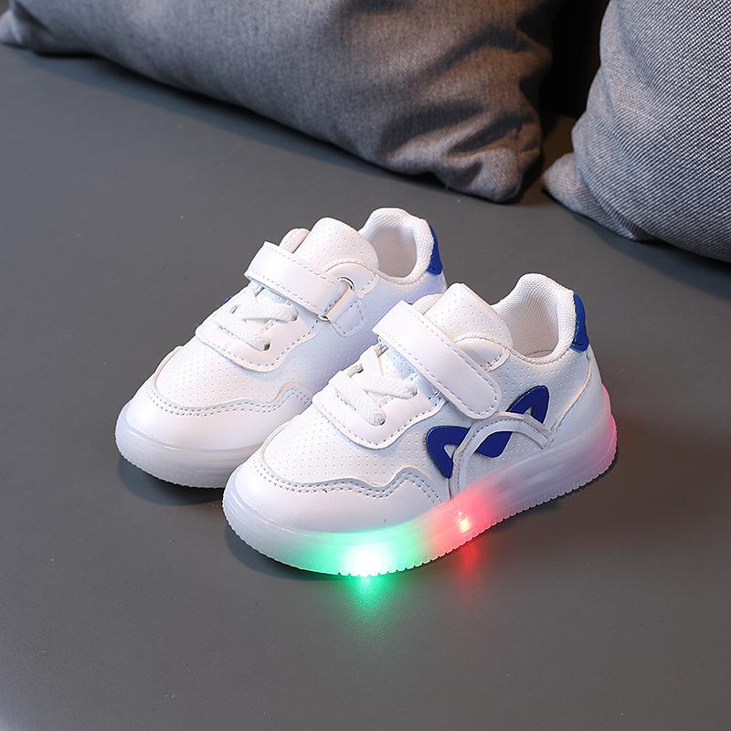 Size Baby Luminous Sneakers For Boys Girls Led Toddler Shoes With Lighted Up Sole Bonslip Children Glowing Sports Shoes