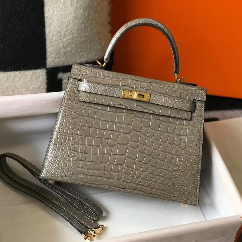 Haute Couture Classic 25 Crocodile Pattern Head Layer Leather Cross Cross Carrying Bag Fashion Texture Women Bag