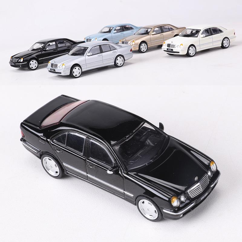 Тень 1:64 Коллекция моделей автомобилей из сплава Mercedes-Benz E55 AMG W210