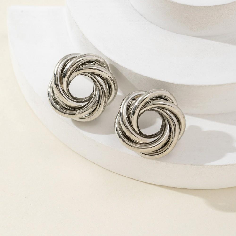 Fashion Jewelry Irregular Earrings Temperament Ladies Ear Studs Geometric Circle Earrings Wedding