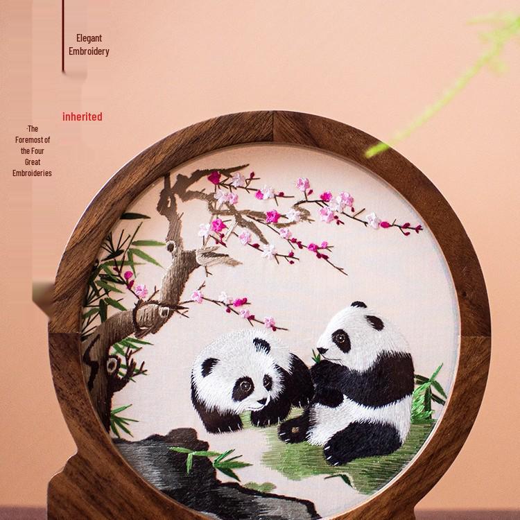 Китайский сувенир: Фигурка панды вышивка Сучжоу Подарок