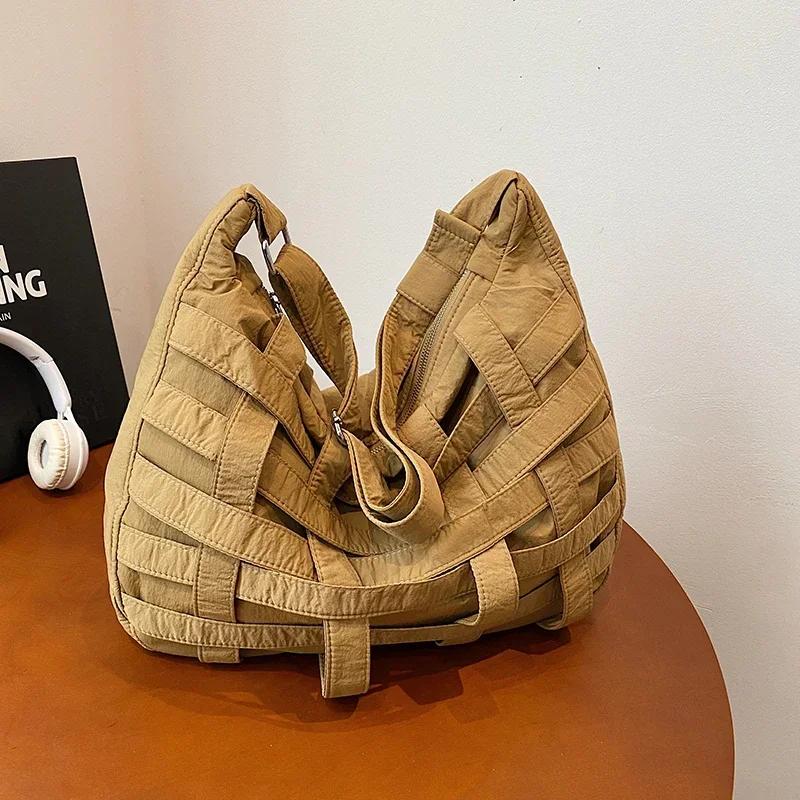 Сумка через плечо с индивидуальным нишевым дизайном, объемная сумка из полой ткани, большая вместимость для хранения вещей в дороге