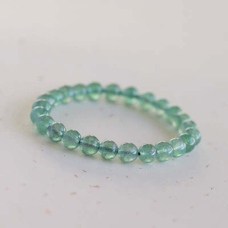 Make a Fortune Strawberry crystal bracelet for women and men Green Strawberry Crystal Single-Row Bracelet Couple's Crystal Simple Student Jewelry