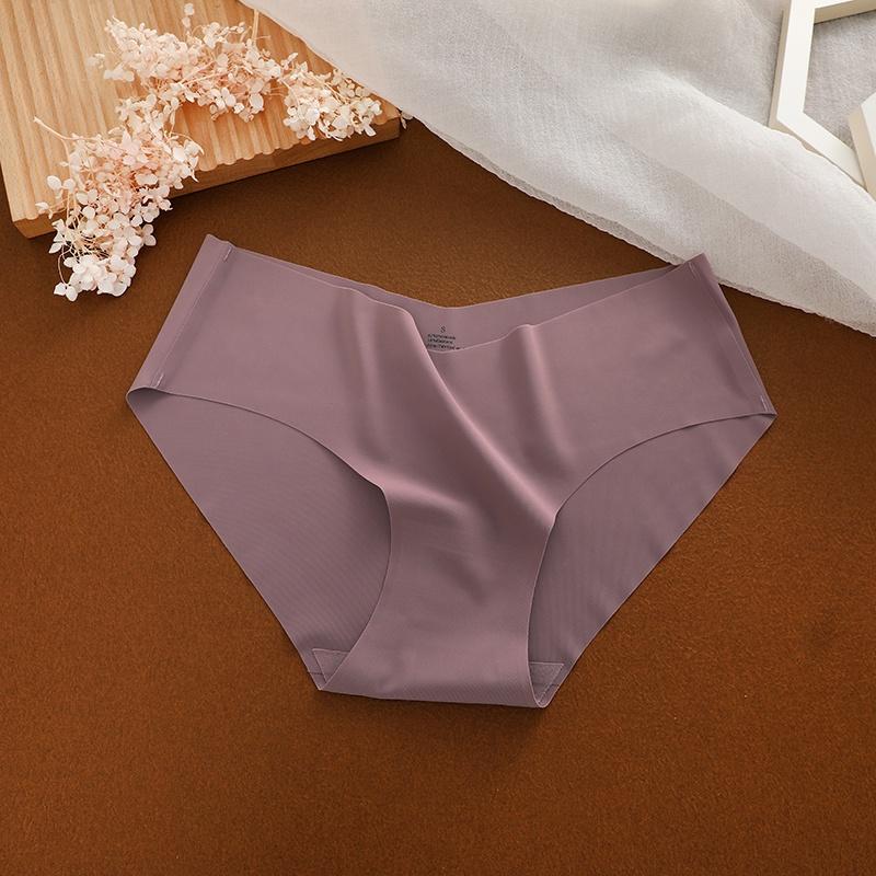 Ice Silk Seamless Panty for Women Deep-V Design One-piece Breathable Mid Rise Sexy Panties Panty