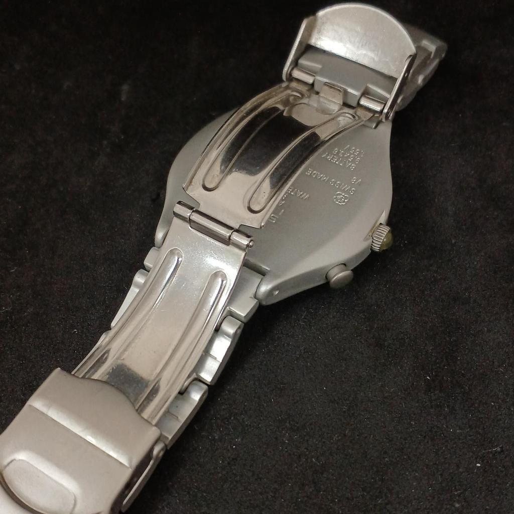 Подержанные часы SWATCH YGS9000