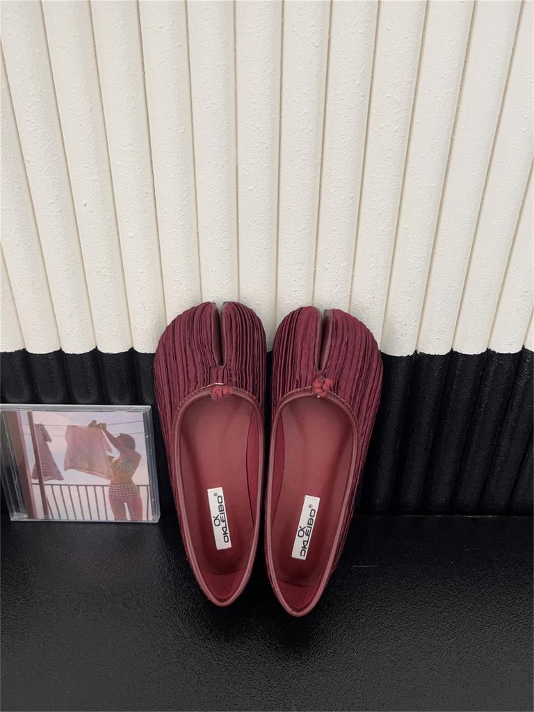 Модные новые кожаные туфли на плоской подошве с раздельным носком, женские туфли на плоской подошве, удобные туфли на плоской подошве, женские мокасины с ремнем на щиколотку