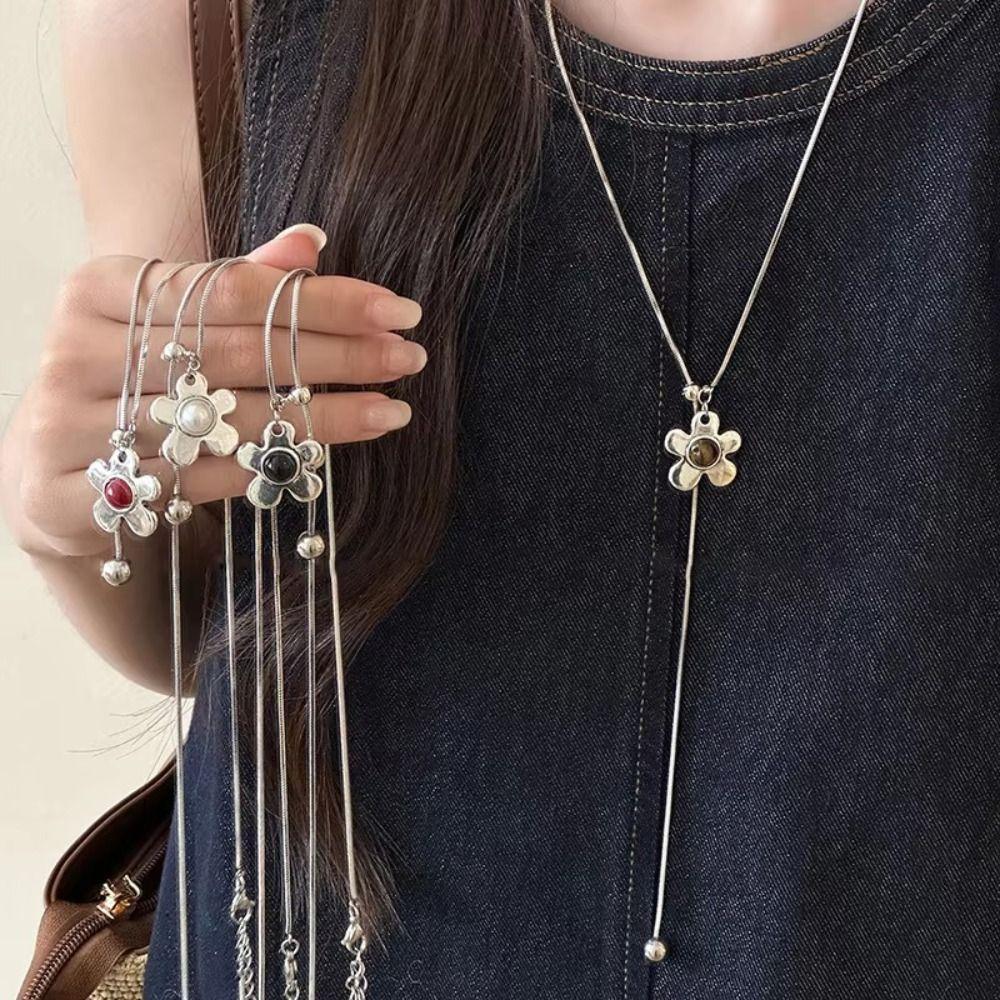 Metal Flower Flower Pendant Necklace Brown Stone Long Sweater Chain For Women