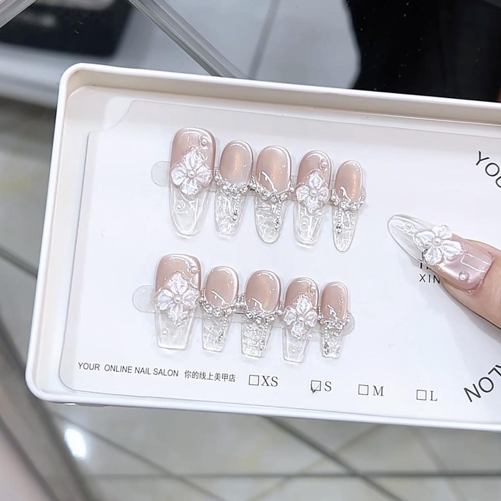 Hand-made Armor-wearing Spring and Summer Cool Style Ice-transparent Glass Three-dimensional Hand-painted Cat-eye Nail Art Patch