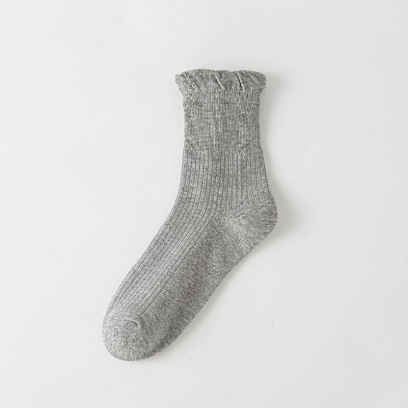 Women's Autumn Lace Mid-calf Socks Are Versatile and Casual. Cotton Long Calf Socks Are Sweat-absorbent