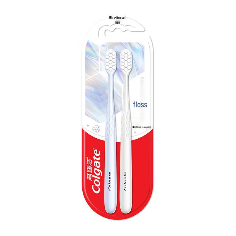 Зубная щетка Colgate Fluffy Silk для ухода за деснами