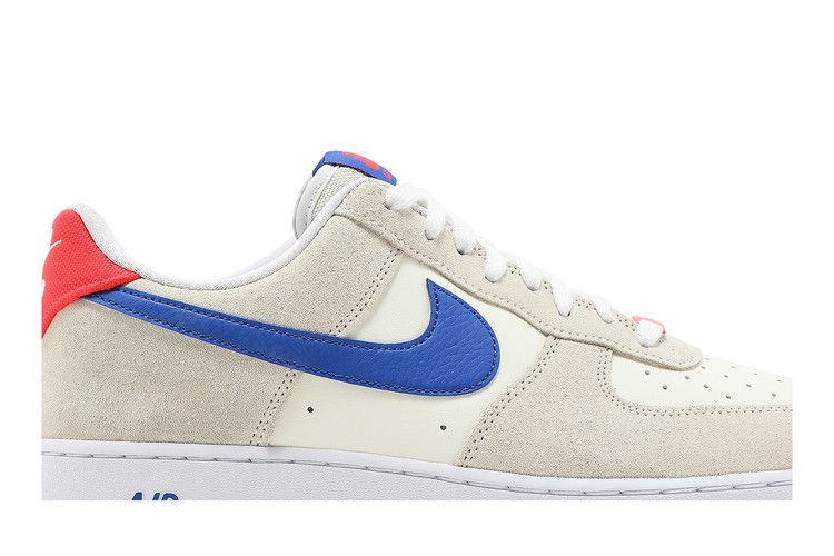 Men's Sneakers Nike Air Force 1 Low '07 LV8 Coconut Milk Hyper Royal