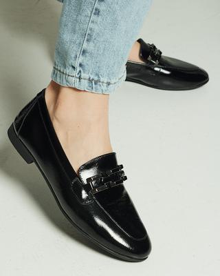 Лоферы лаковые 1167 36 черные кожа