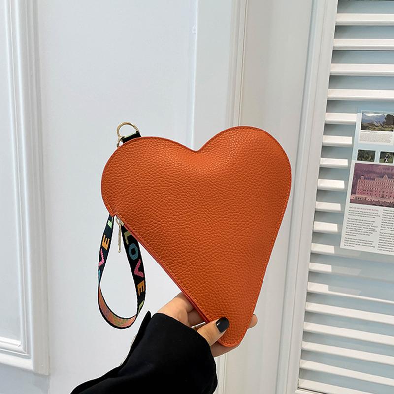 Yogodlns Модный мини-клатч в форме сердца для женщин, кошелек для монет карамельного цвета с запястьем, стильный держатель для карт на молнии и чехол для ключей