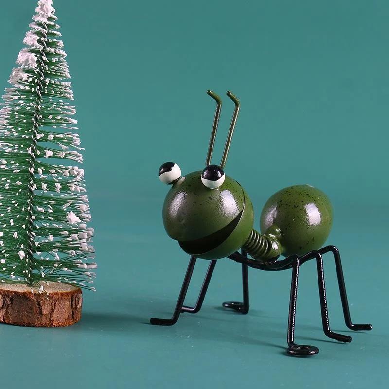 2026 New 1 Pcs Iron Art Metal Ant Decoration Wall Hanging Home Decoration Crafts Outdoor Garden Ornaments Living Room Decoration