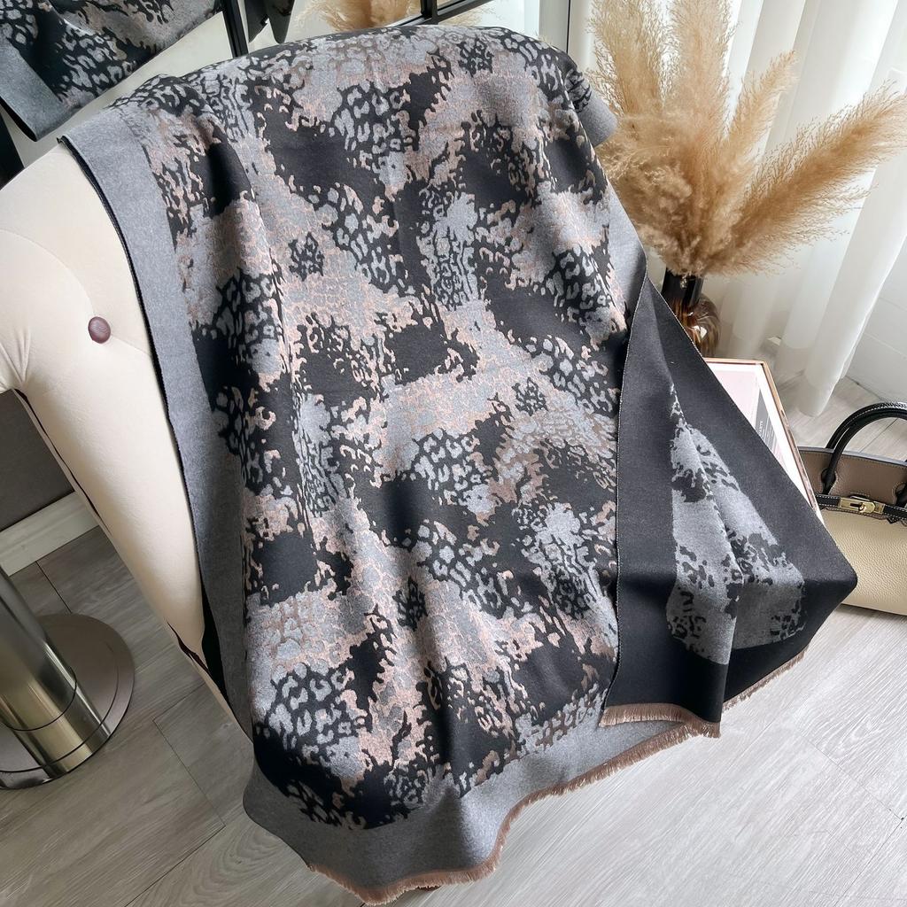 Leopard Print Long Scarf Thermal Scarf Women'S Thickened Women'S Scarf Cape Shawl