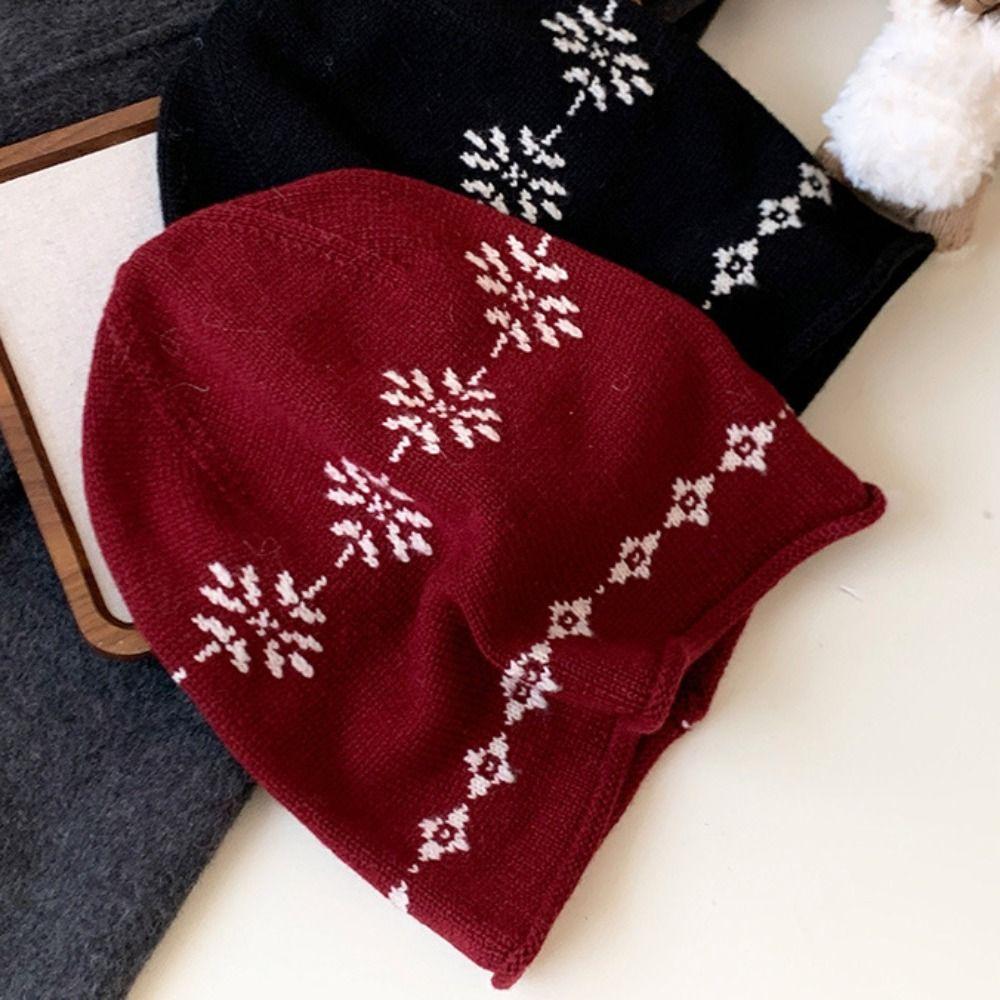 Curled Edge Fair Isle Style Beanies Warm Ear Protection Hat Casual Jacquard Knitted Hat Outdoor