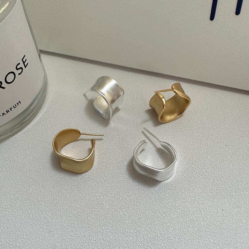 Минималистичные матовые серьги Преувеличенные корейские серьги
