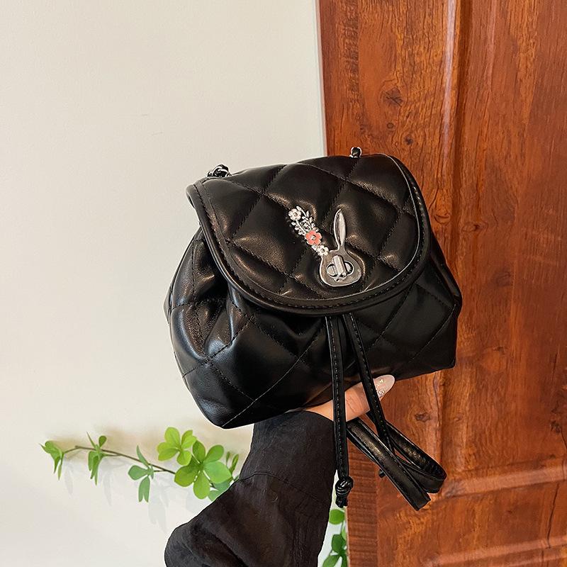 Casual Chain Backpack Women's New Fashion Small Backpack