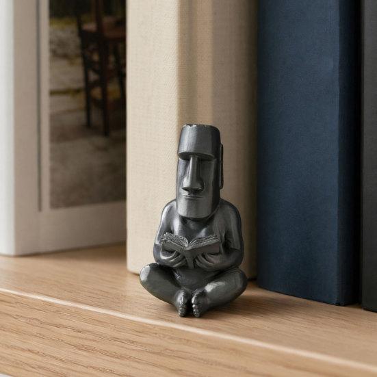 jijijing 3D Printed Reading Moai Figurine Ornament, Cross-Legged Sitting Statue Desktop Decoration, Creative Sculpture, Unique Gift for Students