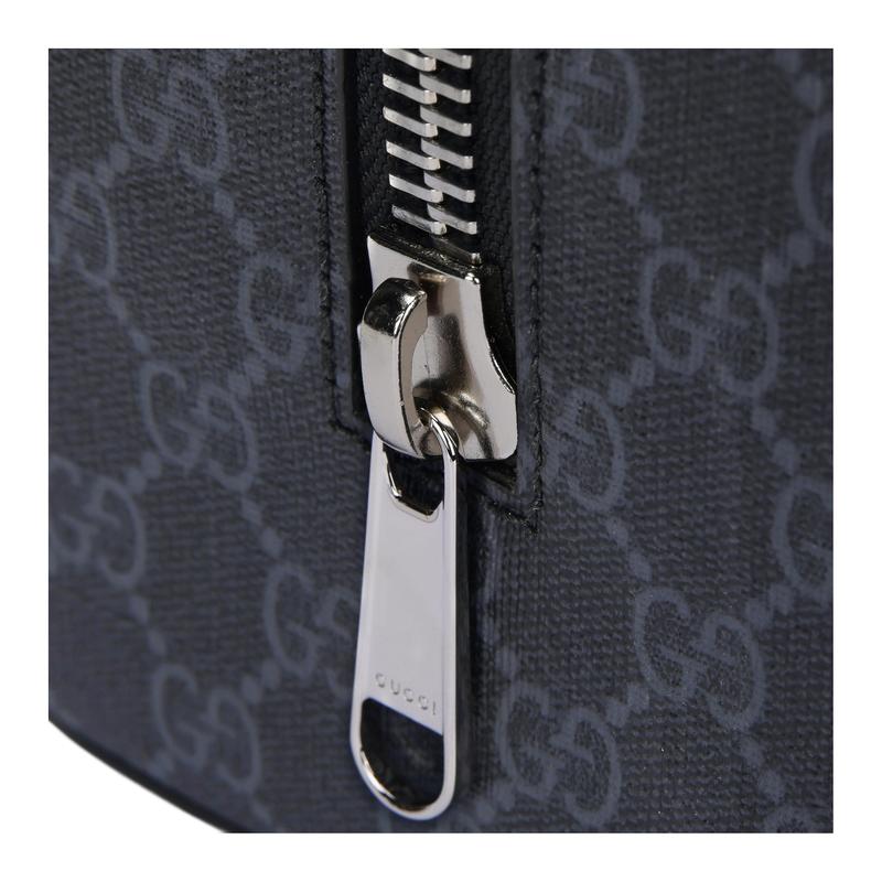 Gucci toiletry bag Presbyopia Logo Red and Blue Webbing Canvas and Leather Clutch Cosmetic Storage Toiletries Same Style for Men and Women Couple