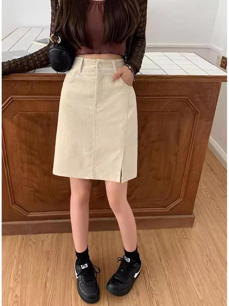 Миди-юбка А-силуэта из кофейного вельвета больших размеров с боковыми разрезами - Ретро облегающая модель, скрывающая бедра, для осени/зимы