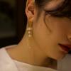 Серьги из натурального жемчуга, застежки-крючки, роскошные длинные серьги-гвоздики с бахромой в стиле барокко.