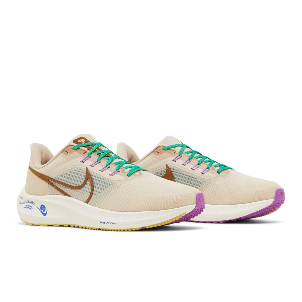 Nike Air Zoom Pegasus 39 Premium 'Moving Company' (унисекс) Кроссовки для бега Sanddrift / Coconut Milk / Stadium Green / Ale Brown DV8922 100