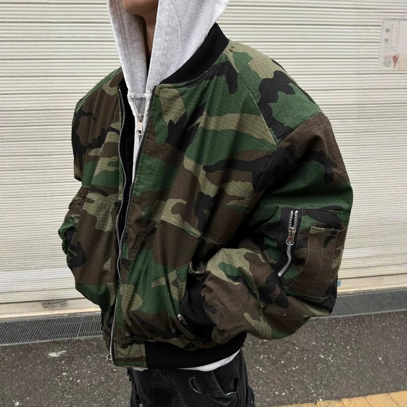 Mens Oversized Camo Puffer Jacket With Multiple Pockets Warm Hooded Streetwear Coat