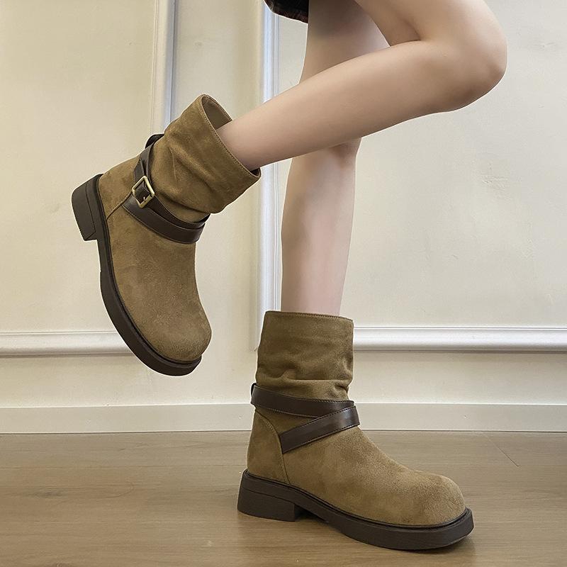 Korean version belt buckle short boots women's 2025 autumn new versatile flat bottom thin pile boots British style thin velvet boots women